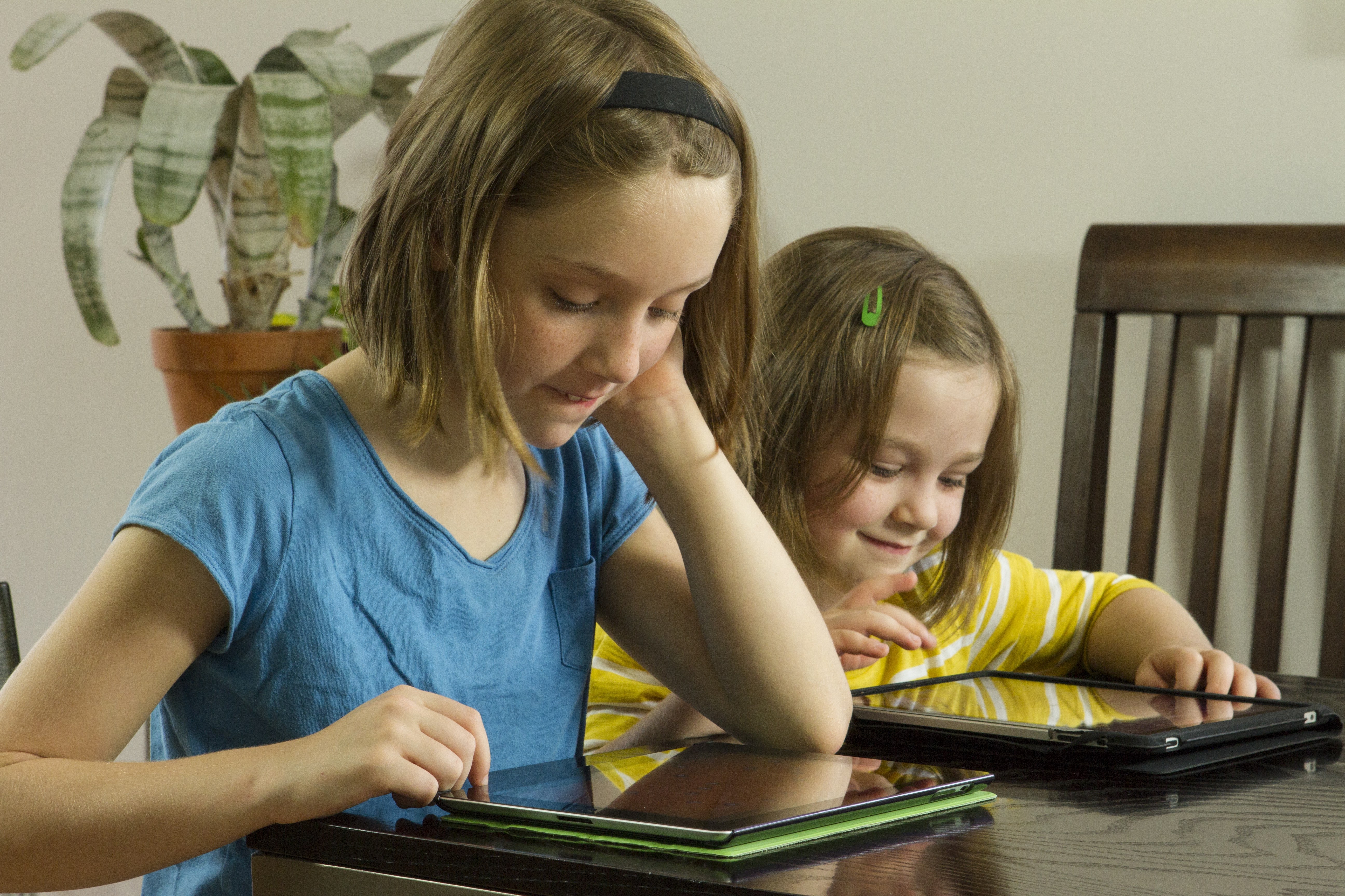 Doing homework posture picture